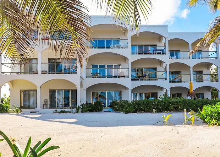 Beachfront With Ocean Views Wifi Partial Ac & Shared Pool Dock Kayaks Сasa de vacaciones