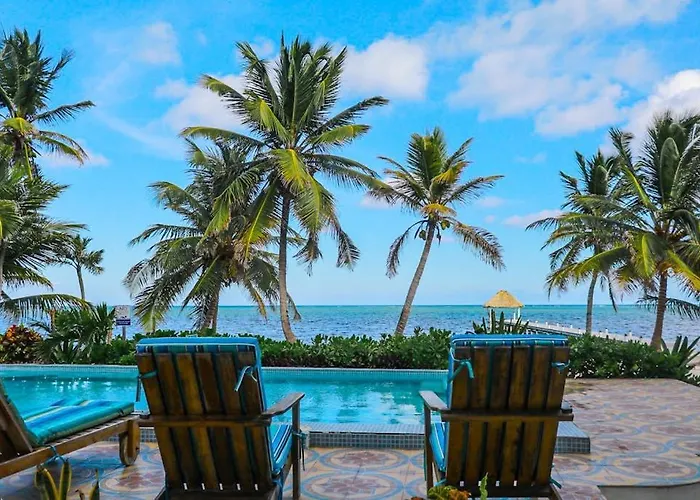 Beachfront With Ocean Views Wifi Partial Ac & Shared Pool Dock Kayaks Сasa de vacaciones *